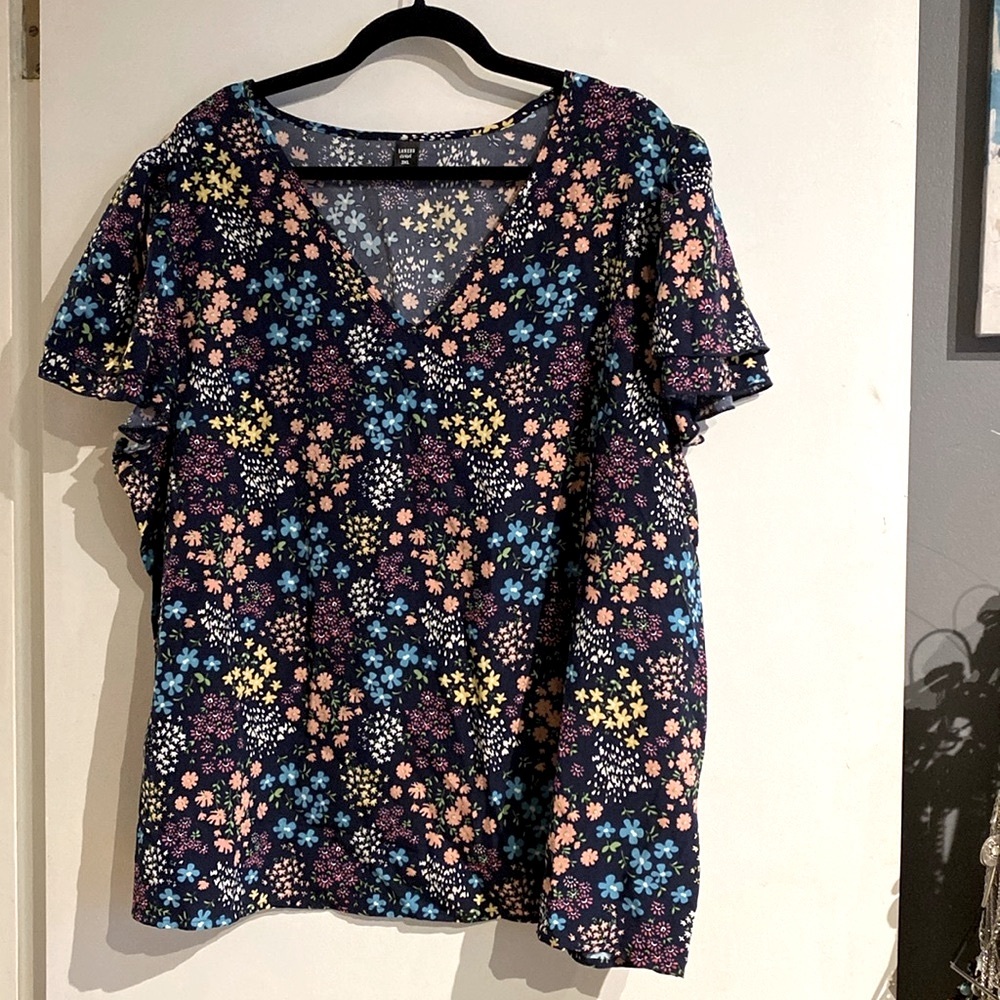 🆕 LONESS CURVE Plus Black Pink Floral Top Blouse Double Flounce Angel Sleeve!!